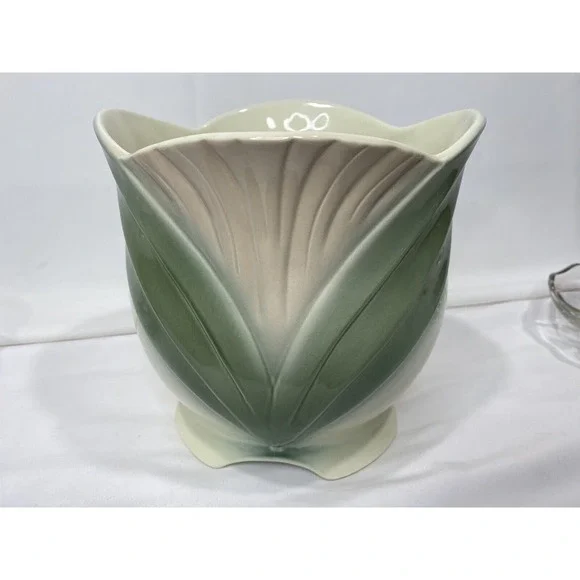 Vintage Lotus Vase 1982 England Art Deco Retro‎ Collectible Home Decor