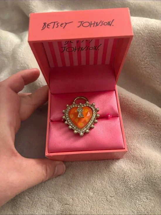 Betsey Johnson ring pink