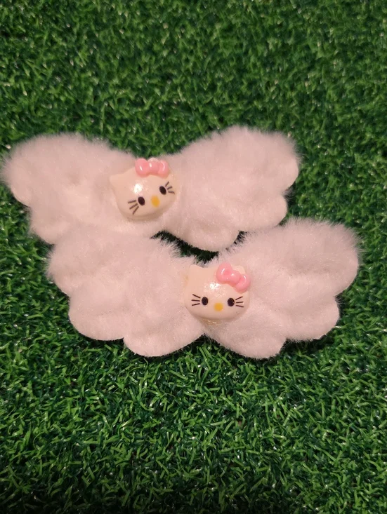 Cute White Fluffy Hair Clips with Pink Bow Kitty Accent