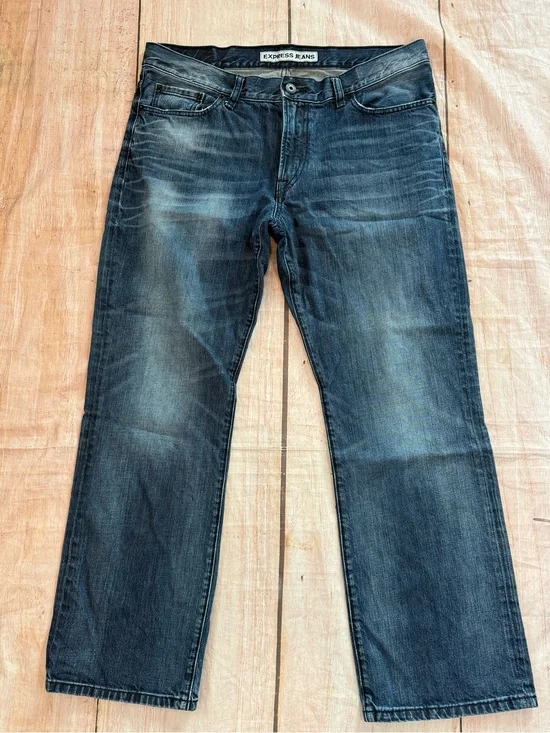 Express Kingston Classic Fit Regular Rise Bootcut Dark Wash Denim Jeans  34X30