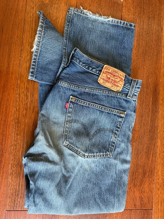 Levi's Men's Medium Blue Straight-Leg Denim Jeans