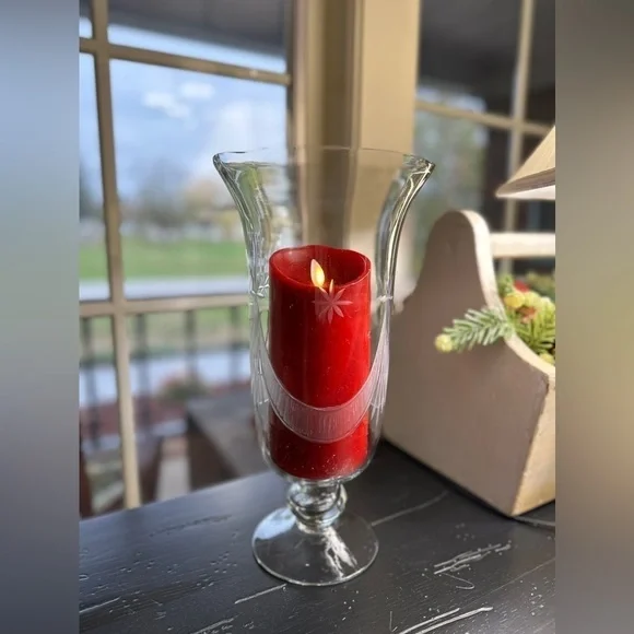 VINTAGE, CLEAR GLASS HURRICANE VASE WITH 4 1/2” BASE. SWAG & STARS ETCHING.