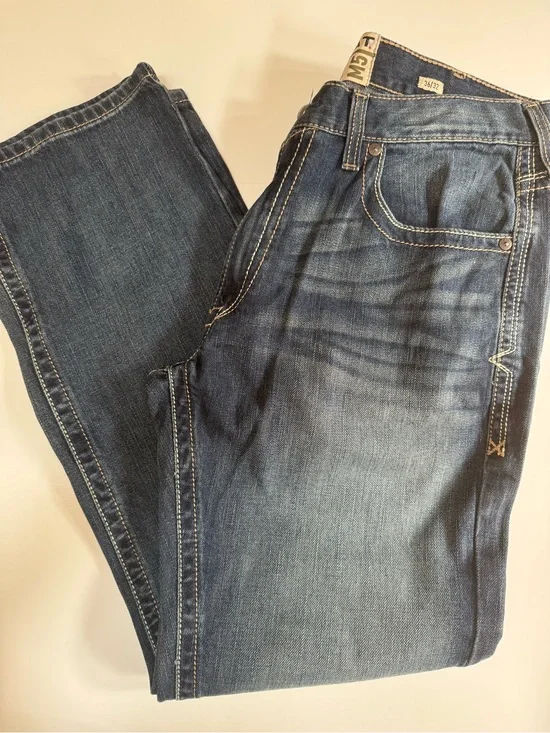 NWT! Ariat M5 Jeans Men’s 36x32  Med Wash Straight Fit Straight Leg Denim Work