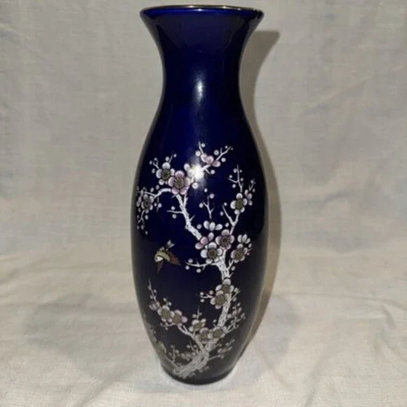 Yamato Japan Porcelain Cobalt Blue Cherry Blossoms Bird Floral Gold Rimmed Vase.
