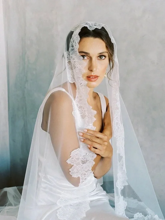 Madame Tulle Chantelle I veil