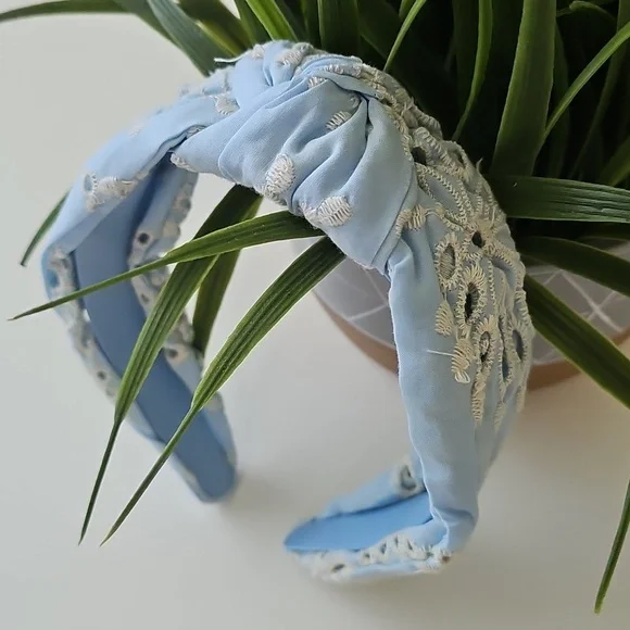 NWOT Embroidered Blue Eyelet Top Knot Headband