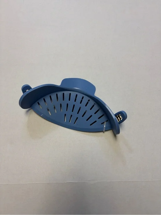 Corner Shower Caddy Shelf Clip On Bathroom Storage Basket Blue Plastic New