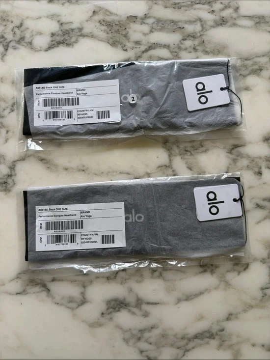 NWT Bundle of Two Black Alo Performance Conquer Headbands