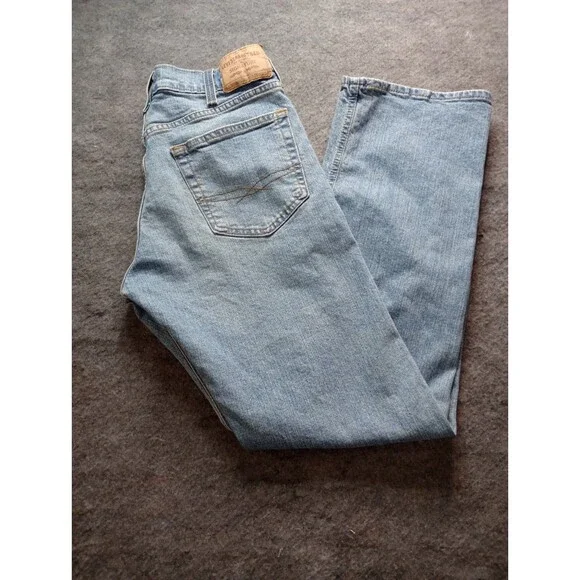 Levi Strauss Signature Men's Bootcut Jeans Size 30x30 Light Wash Blue Denim