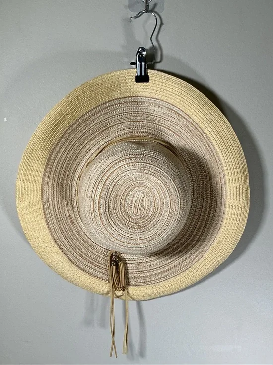 Boho Wide Brim Straw Sun Hat w/ Tassel Detail Beige & Natural