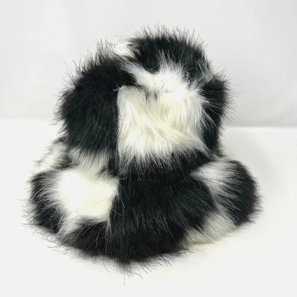 Urban Outfitters Bucket Hat Womens OS Black‎ Ace Fluffy Faux Fur Hip Hop NWT