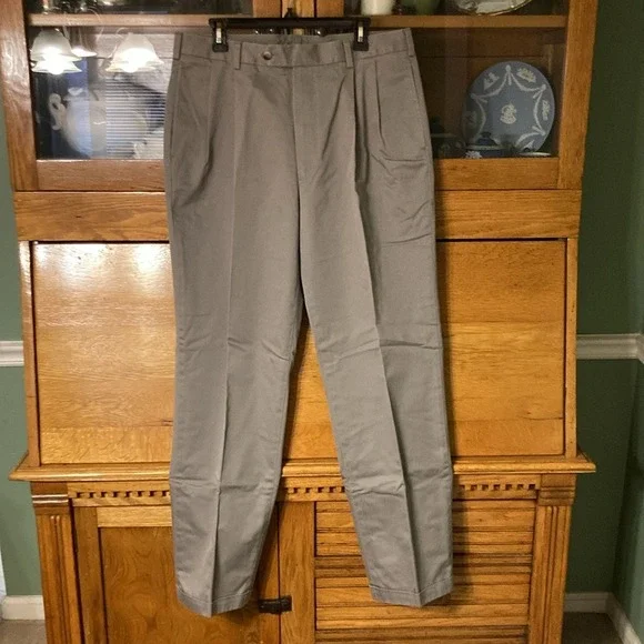 Jos. A. Bank Traveler's Collection‎ Pleated Chinos Mens 36x34 Grey Cotton Pants