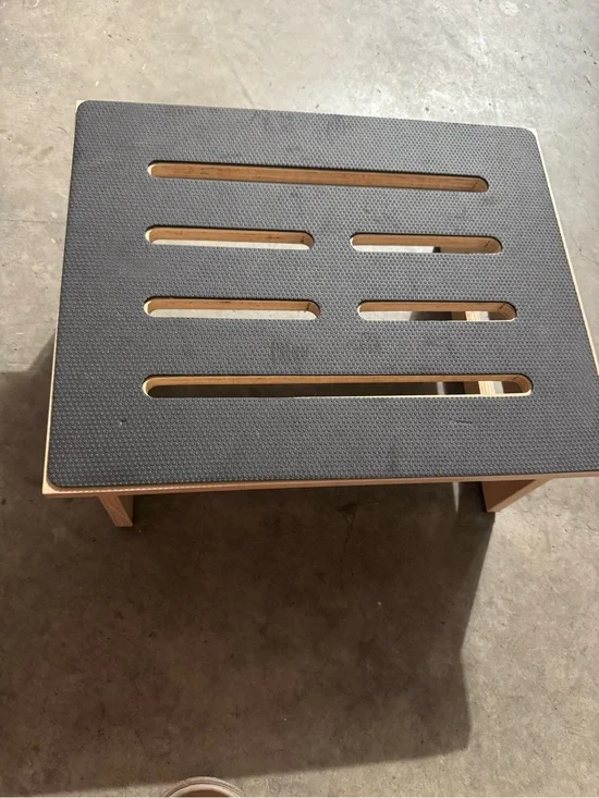 Wooden Step Stool with Non-Slip Grip ~450 lbs carrying capacity