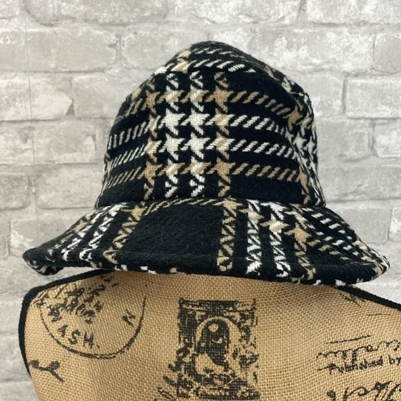 David & Young Plaid Wool Blend Hat