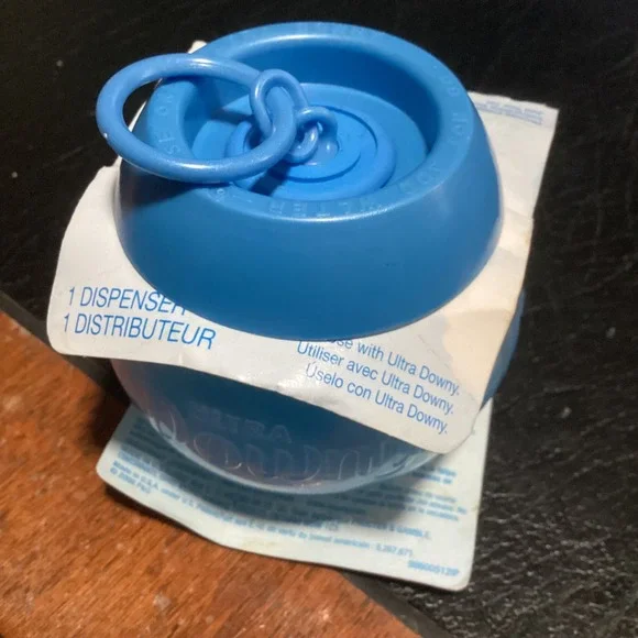 Ultra Downy Ball Fabric Softener Dispenser Laundry Dryer Ball Blue‎ 2008