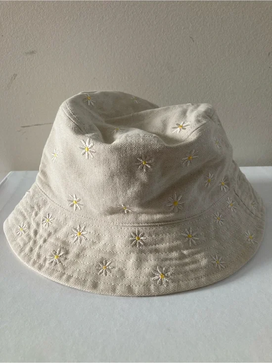 Madewell embroidered bucket hat