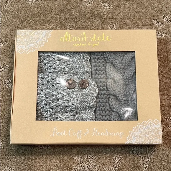 NWT Altar’d State Boot Cuff & Headwrap Set