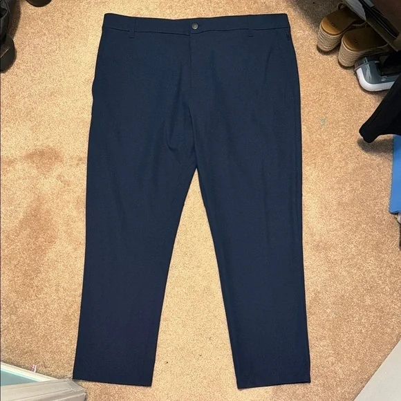 Lululemon commission classic fit pant 28” inseam size 38