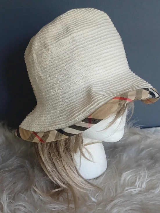 Vintage Early 2000' Burberry London By Patricia Underwood Colab Hat
