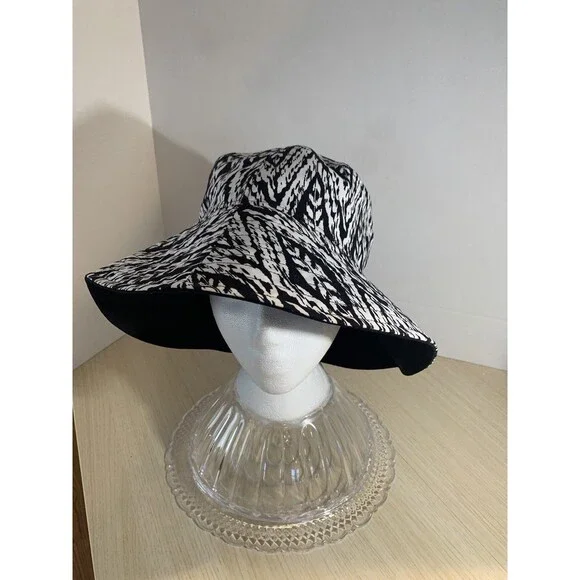 Kate Landry Women's Black & White Geometric Wide Brim Sun Hat packable