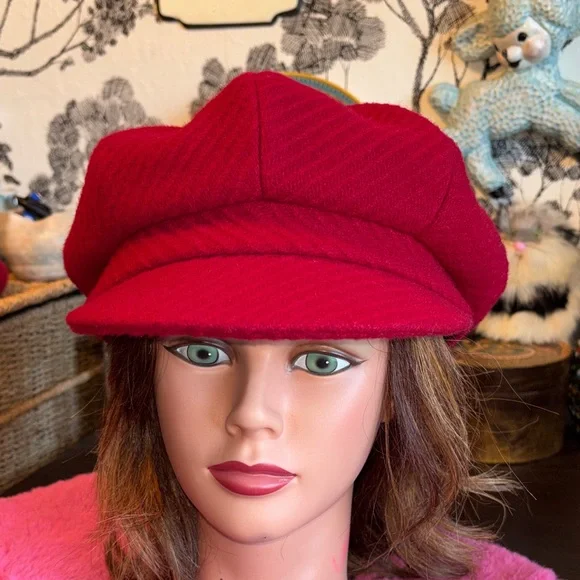 Red Wool Baker Boy Hat — Women's Fashion Cap