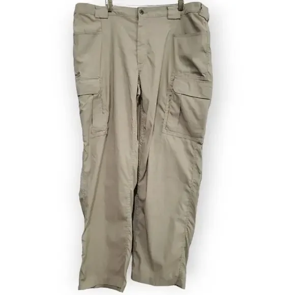 Duluth Trading Co Men's 2XL x 32‎ Stretch Waist Cargo Utility Pants Beige, Tan