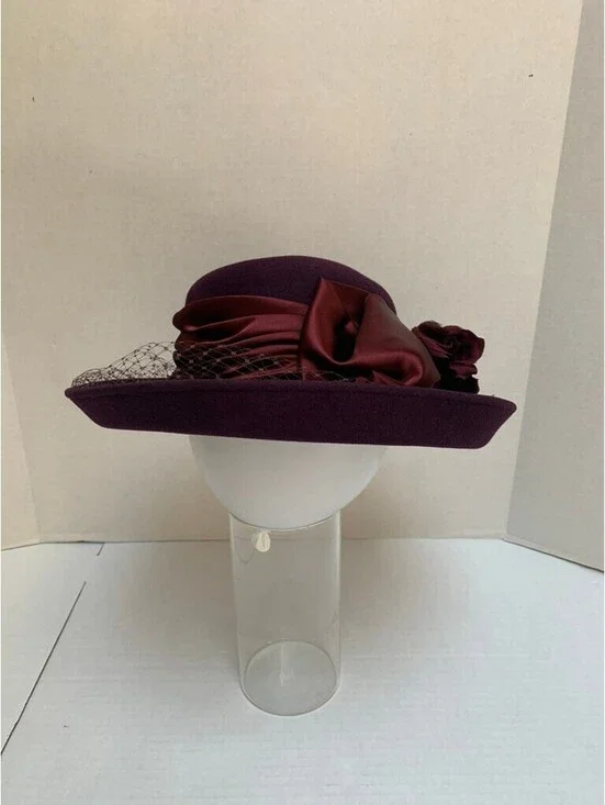 Vintage Plaza Suite by Betmar 1970-80s Deep Purple/Eggplant Hat with Ribbon