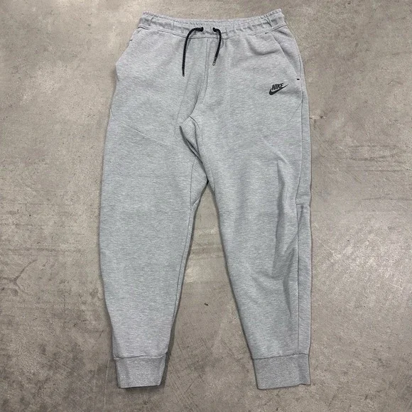 Nike Tech Fleece Joggers Mens Medium Sweatpants Gray CU4495-063 Sportswear
