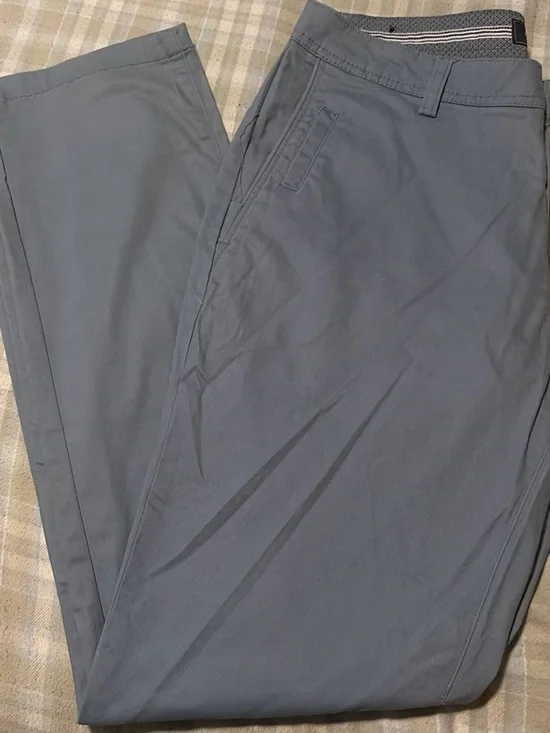 Men's Slate Gray Chino Pants - Classic Everyday Fit