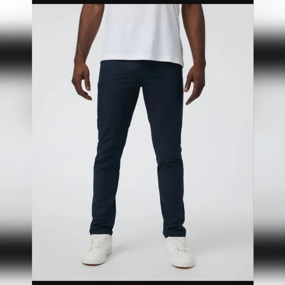 Vuori slim fit Men's Navy Chinos 32”