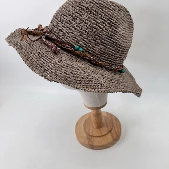 Wallaroo Neutral Straw Beach Sun Hat with Braided Accent