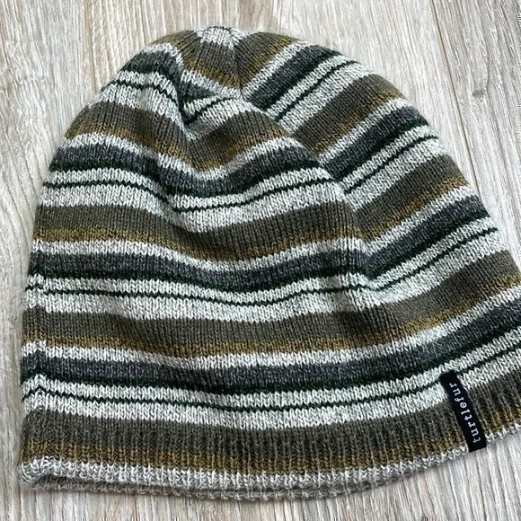 Turtleflur green striped winter hat