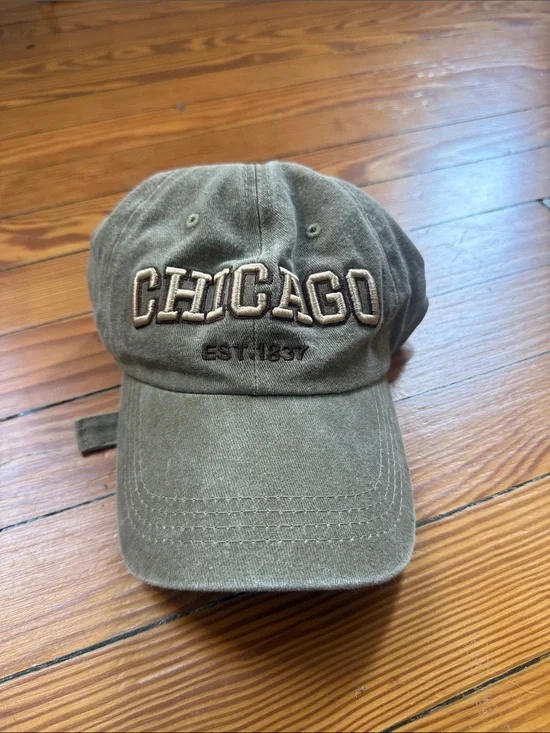 Chicago Embroidered Baseball Cap in Olive Green