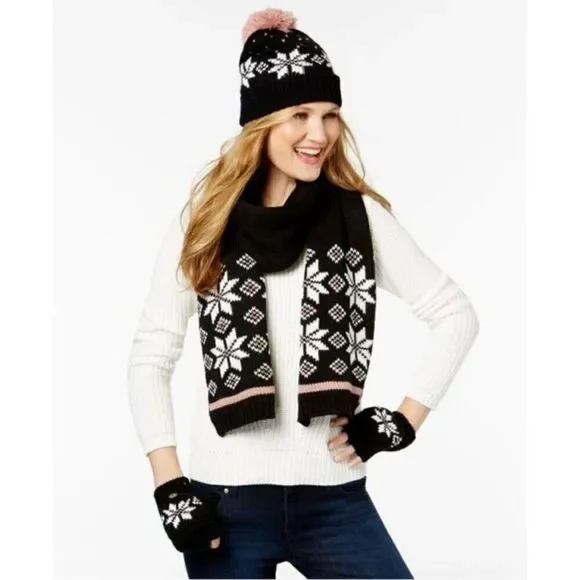 NWT Charter Club Black & White Snowflakes Nordic Beanie Pom Pom Gloves 2 Pc Set