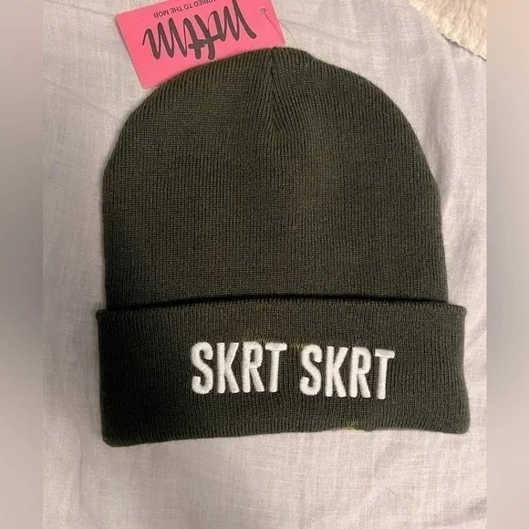 Dark green beanie NWT