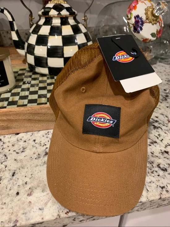 Baseball cap