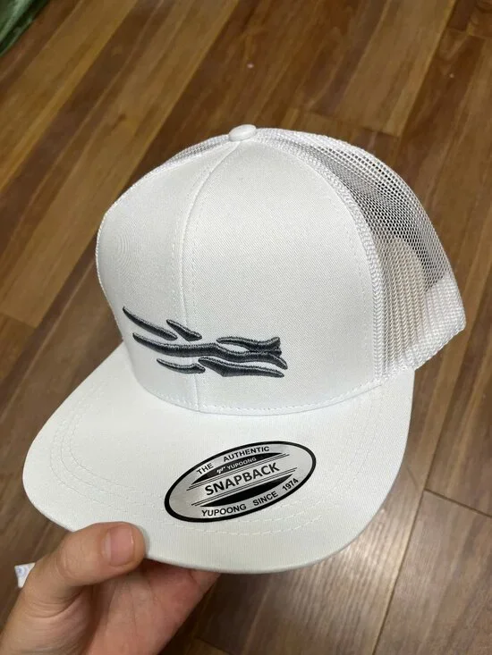SITYA Embroidered Trucker Hat – White Mesh Snapback Cap with Gray Y2K