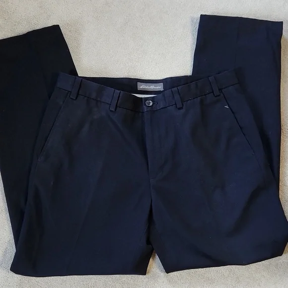 Eddie Bauer Men's Navy Chino  Pants-36 waist and 32 inseam NWT