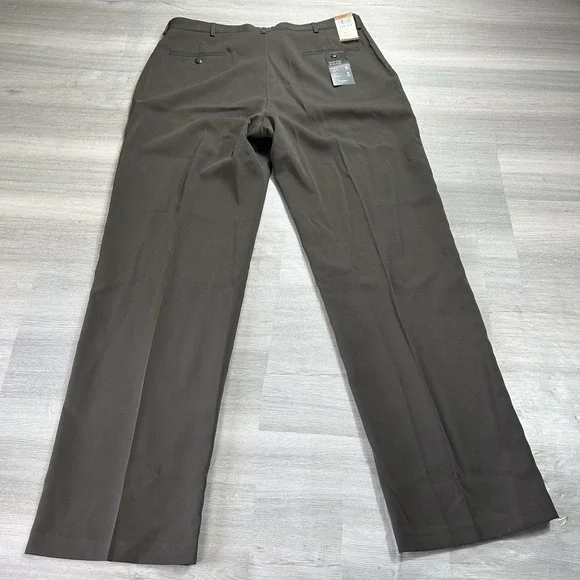 NEW Haggar Pants Mens 38x34 Brown Smart Fiber Dress Classic Fit Comfort No‎ Iron