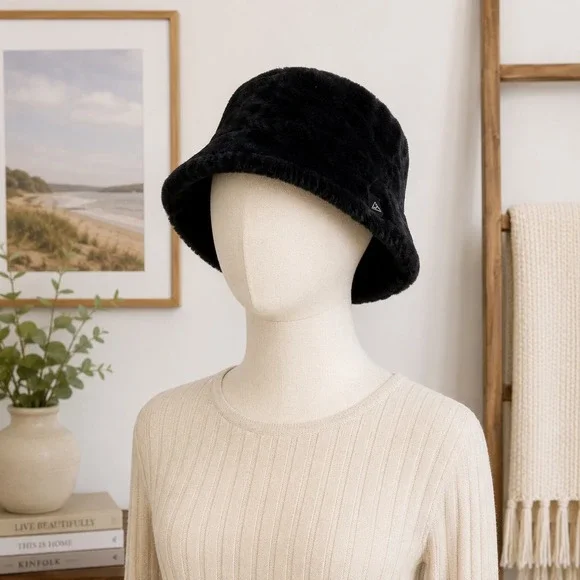 Chillmeister Fuzzy Bucket Hat Black Faux Fur Plush Streetwear One Size