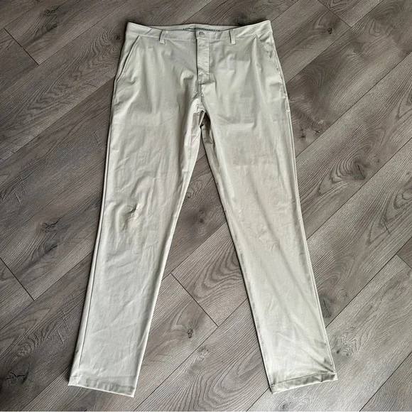 RHONE XXX COMMUTER Men's Cream Pant Chinos size 36x33
