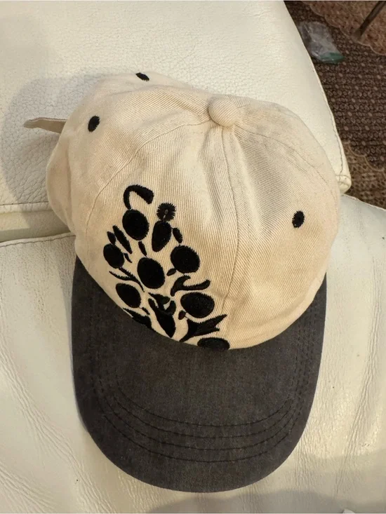 Free People Two-Tone Embroidered Floral Baseball Cap - Cream & navy