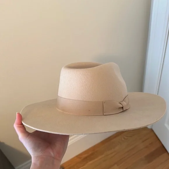 Urban Outfitters OU Flat Brim Felt Fedora