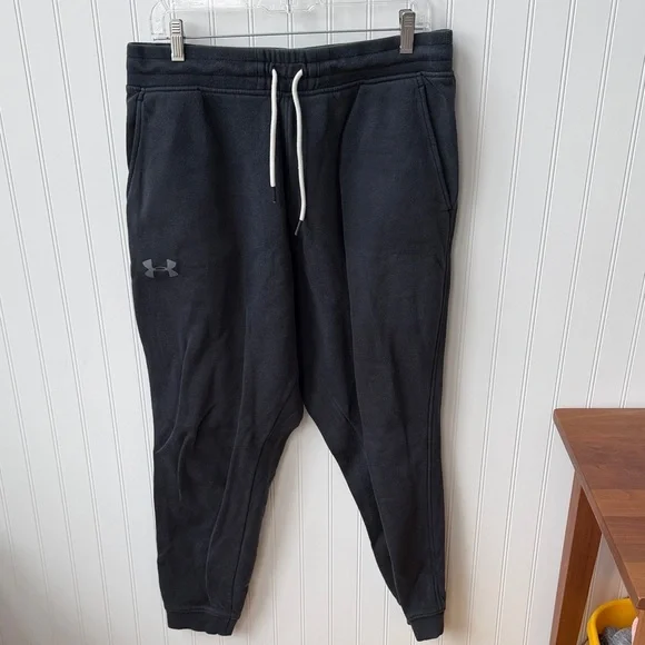 (208)Under Armour Black Jogger Sweatpants with White Drawcord- Coldgear