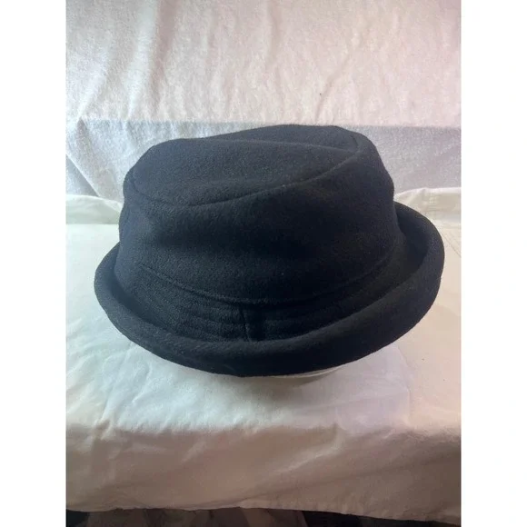New York Hat & Cap Co Black Wool Felt Bucket Hat Made in USA Women Vintage Style