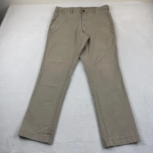 Uniqlo Slim Fit Chino Pants Mens 33x34 Khaki Tan Cotton Flat Front Trousers
