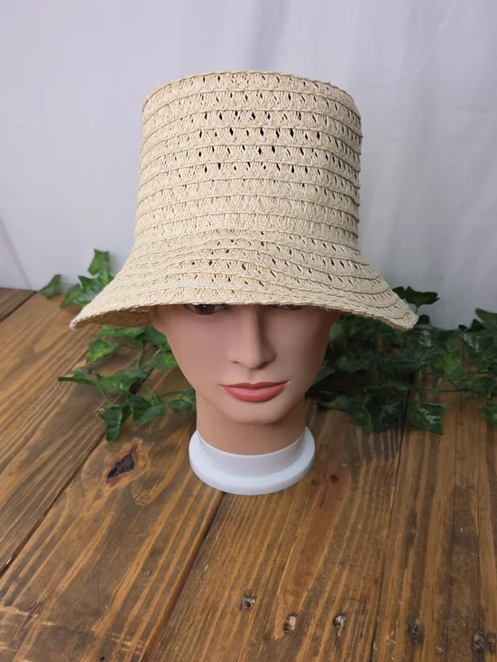 GAP. Cream Straw Bucket Hat. OSFA