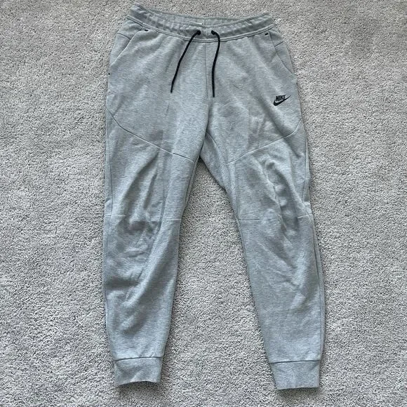 Nike Tech Fleece Jogger Pants Mens Medium Gray Slim Tapered CU4495-063