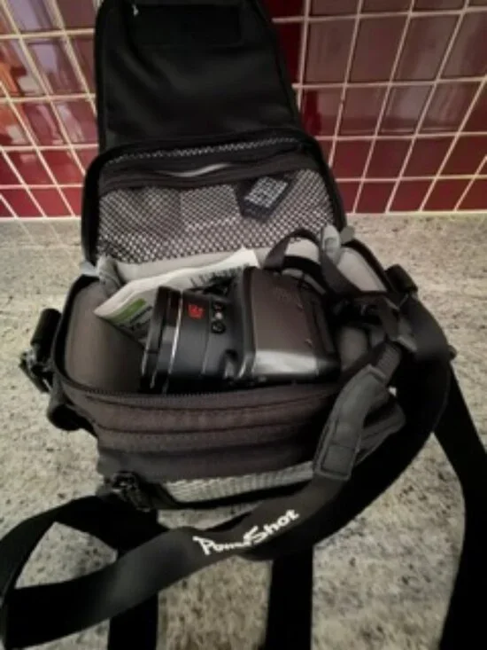 Power shot camera by Canon, S51S