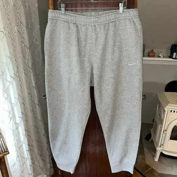 New Nike Mens 2X Gray Sportswear Fleece Joggers Sweatpants Tapered